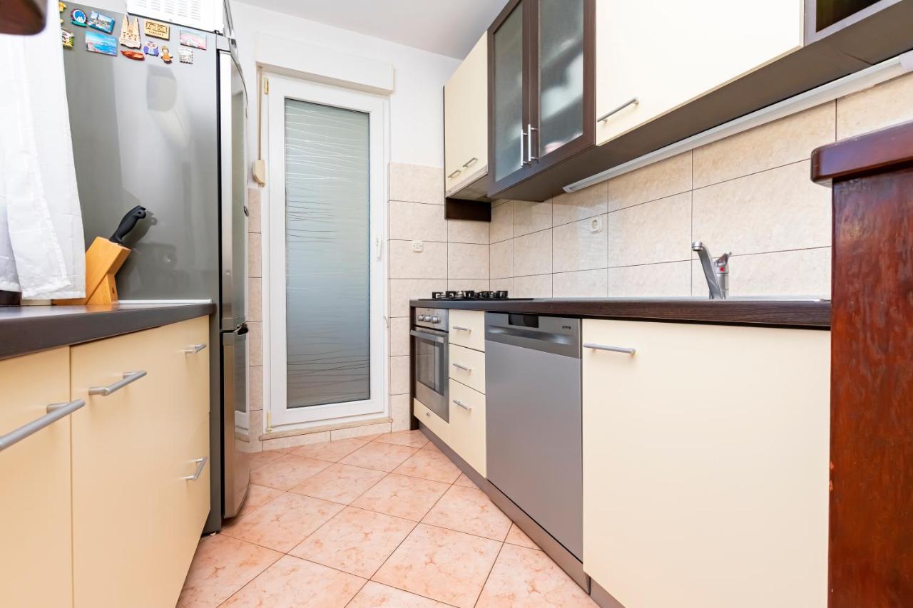 Apartment Pepalo,Omis Free Parking Exterior foto